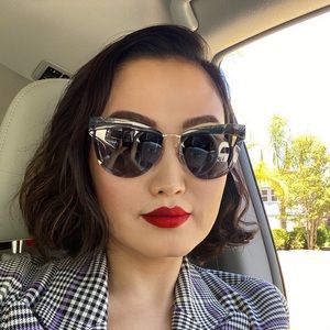 Meet your Posher, Enkhsarnai